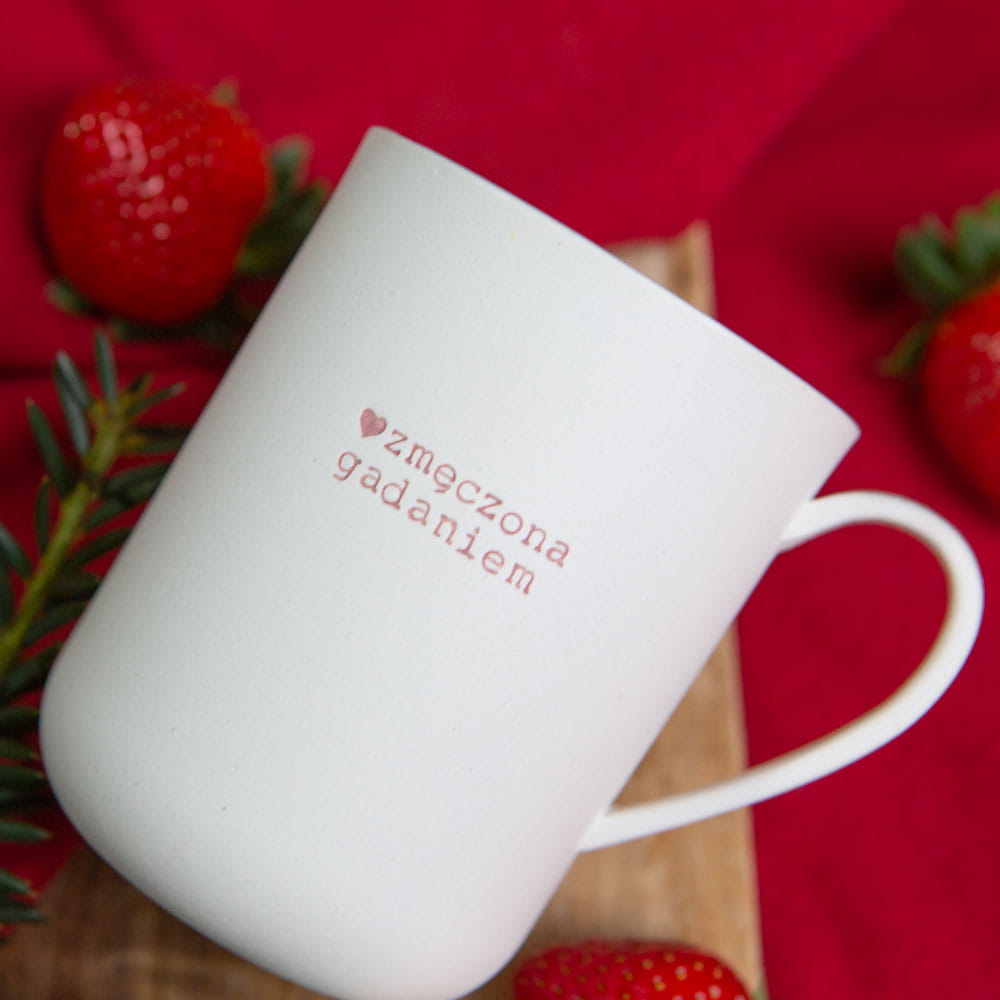 OUTLET Kubek z uchem ZMĘCZONA GADANIEM 400 ml